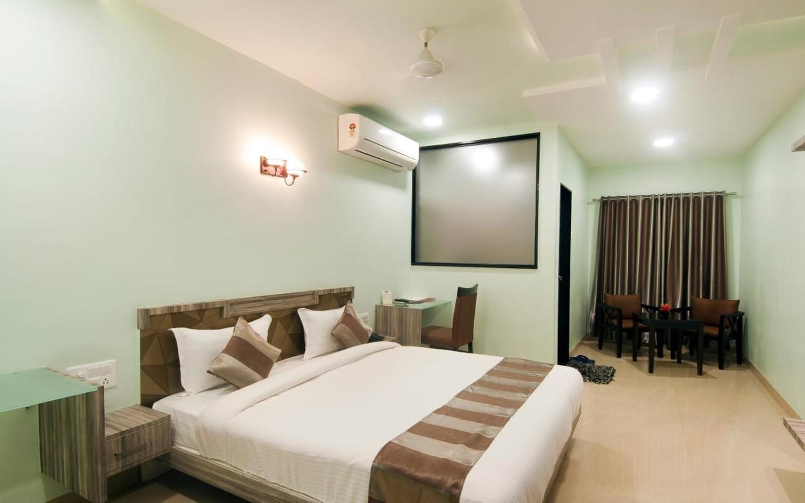 Hotel The Sudesh Raipur  Ngoại thất bức ảnh